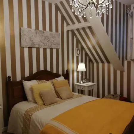 Privat bolig L'hirondelle Du Faubourg *