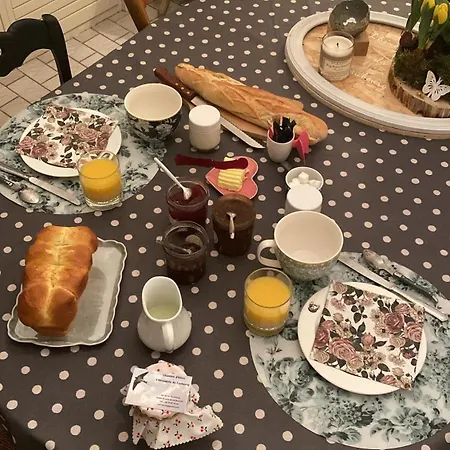 L'hirondelle Du Faubourg Privatunterkunft *