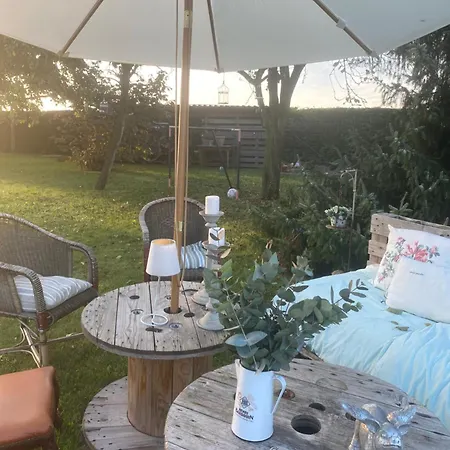 L'hirondelle Du Faubourg Privatunterkunft