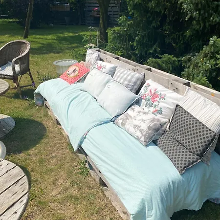 L'hirondelle Du Faubourg Saudemont