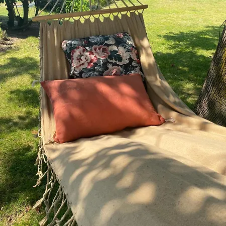 L'hirondelle Du Faubourg * Saudemont