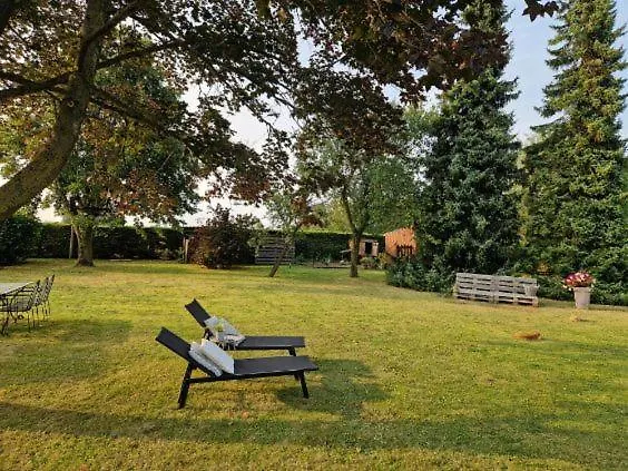 Alloggio in famiglia L'hirondelle Du Faubourg Saudemont